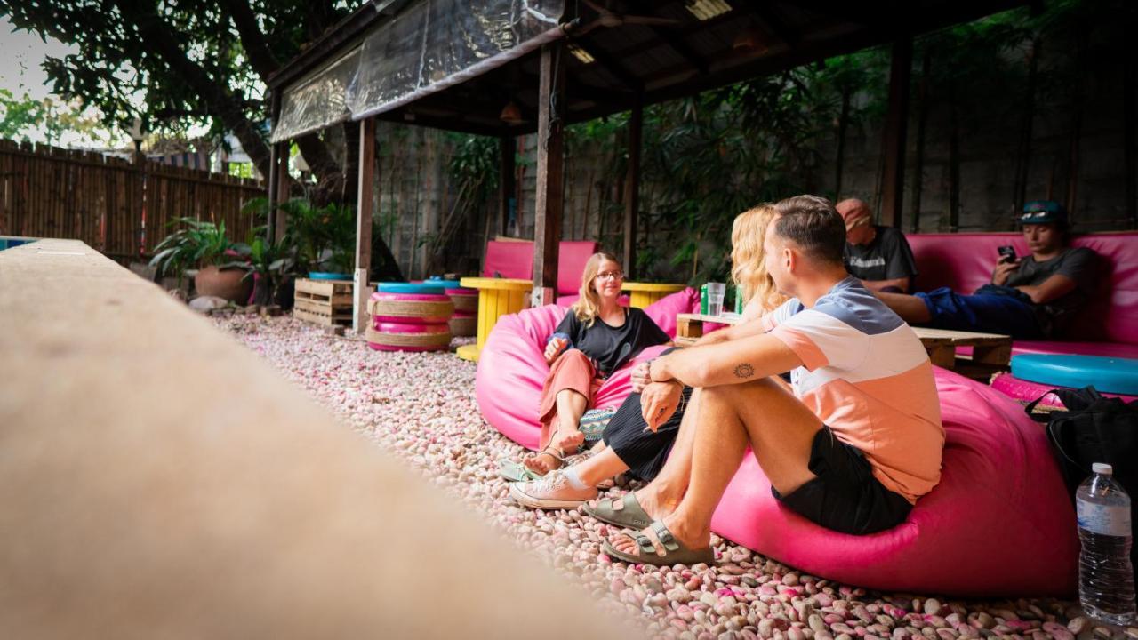 Slumber Party Bangkok Khaosan Vandrarhem Exteriör bild