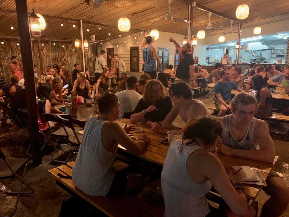 Slumber Party Bangkok Khaosan Vandrarhem Exteriör bild